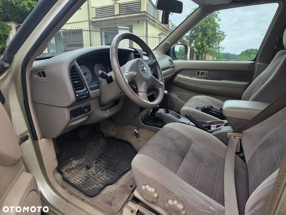 Nissan Pathfinder 3.5 V6 - 14