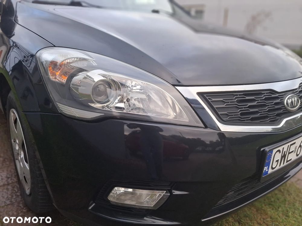 Kia Ceed 1.4 CVVT ISG Spirit - 23