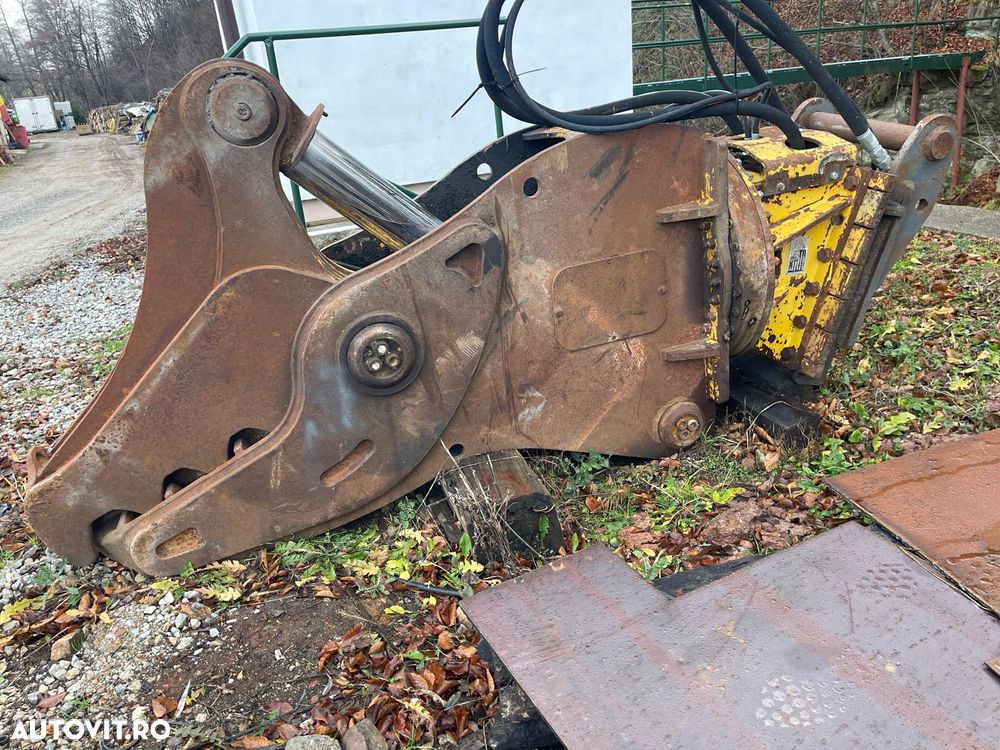 Pulverizator Foarfeca Beton Armat TABE DMT26 pentru excavatoare de 25-32 Tone - 2