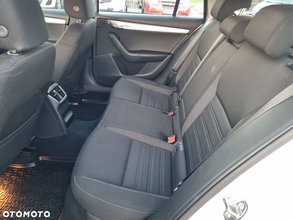 Skoda Octavia 1.5 TSI ACT Ambition - 18