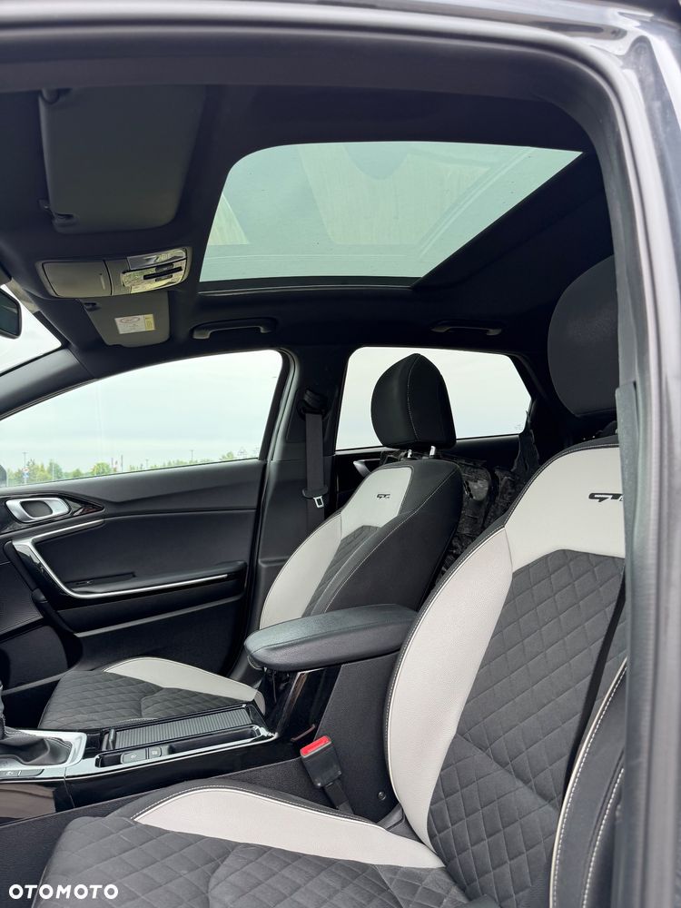 Kia ProCeed 1.5 T-GDI GT Line DCT - 14