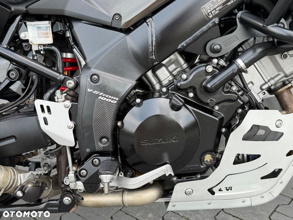 Suzuki V-STROM - 15