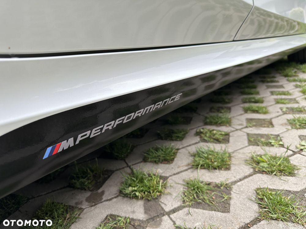 BMW Seria 3 330e M Sport - 19