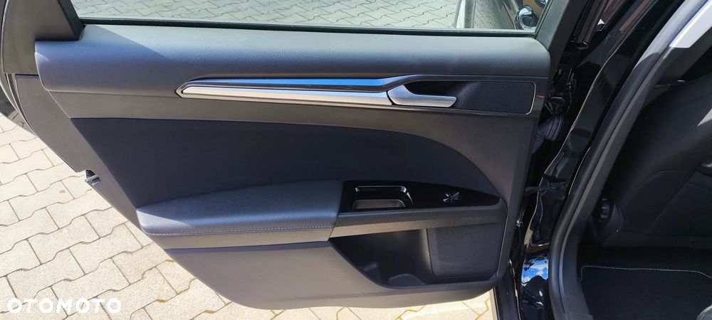 Ford Mondeo 2.0 EcoBlue Business Edition - 11