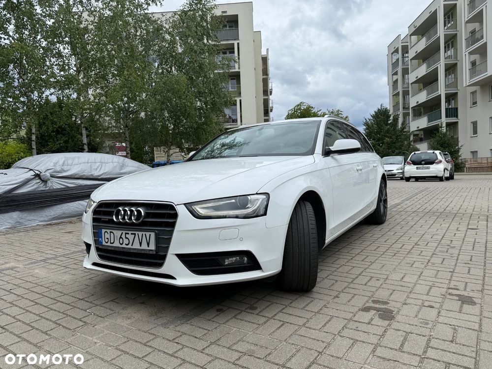 Audi A4 Avant 2.0 TDI DPF quattro S tronic Attraction - 1