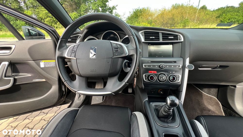 Citroën DS4 PureTech 130 Stop&Start SoChic - 24