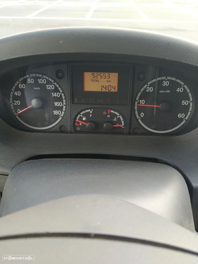 Burstner Premio Perfilada - 17