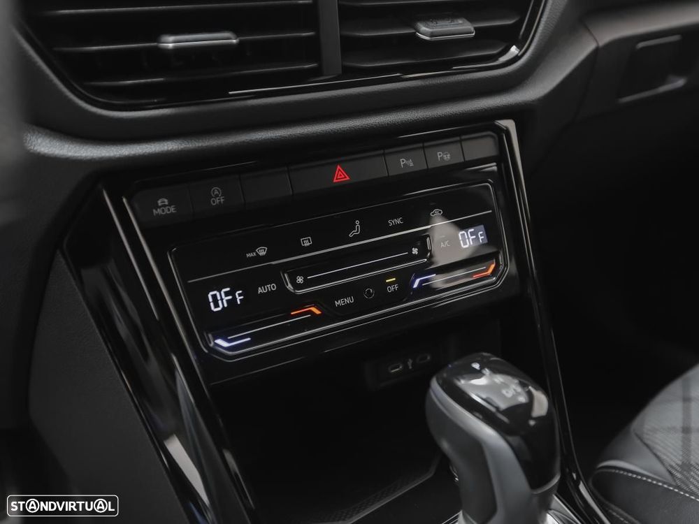 VW T-Roc 1.5 TSI R-Line DSG - 21