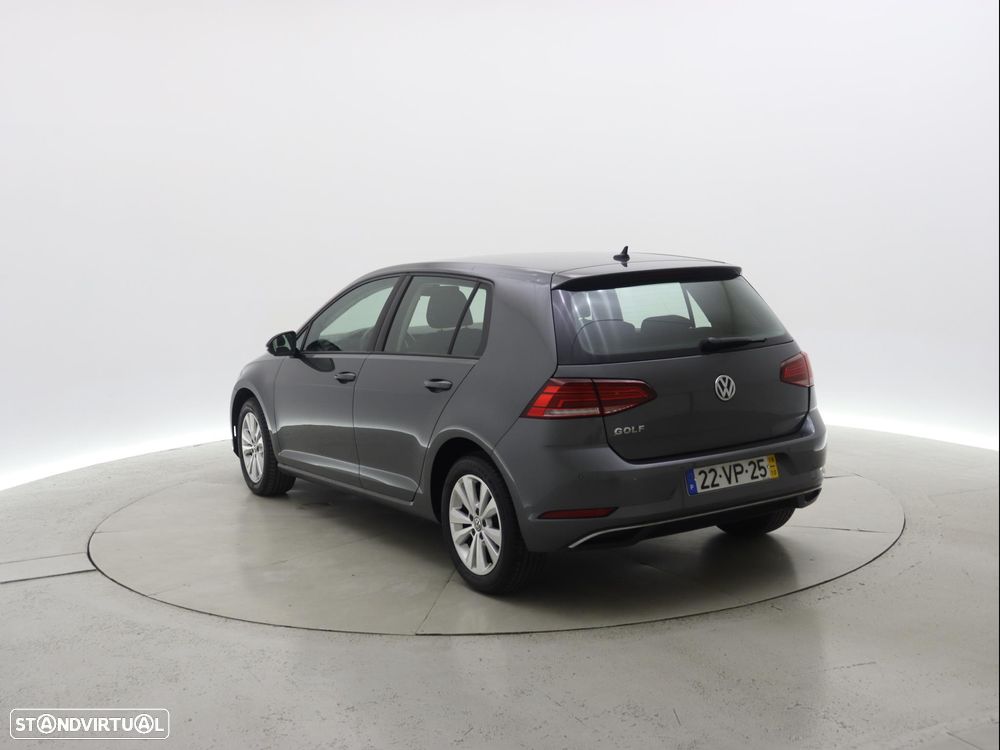 VW Golf 1.6 TDI Confortline - 4