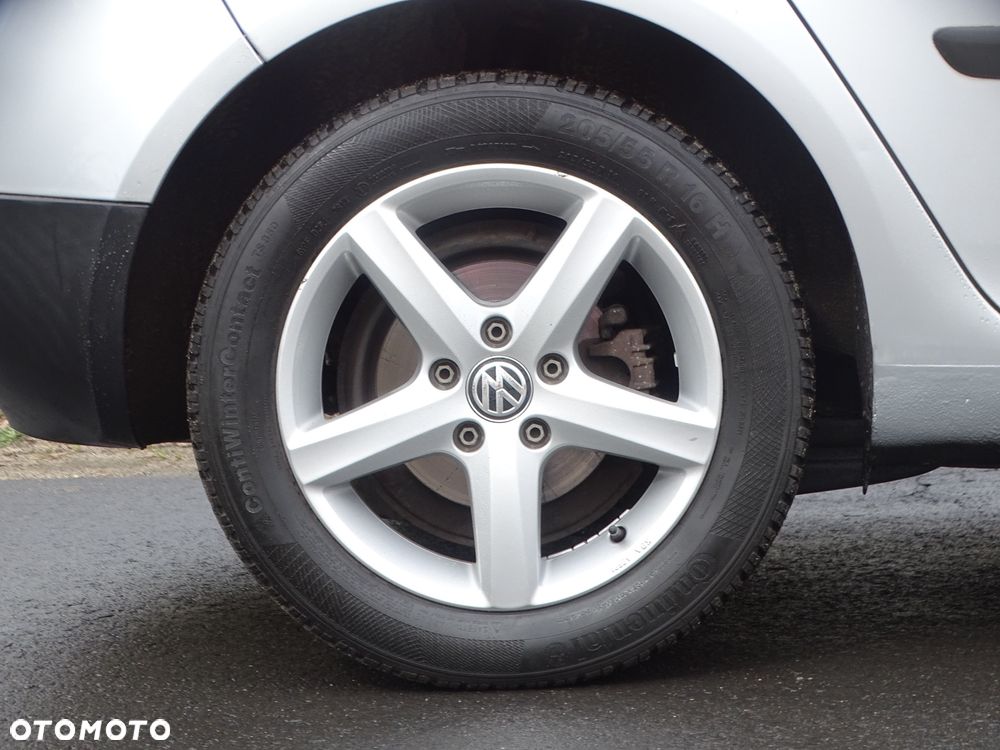 Volkswagen Golf - 19