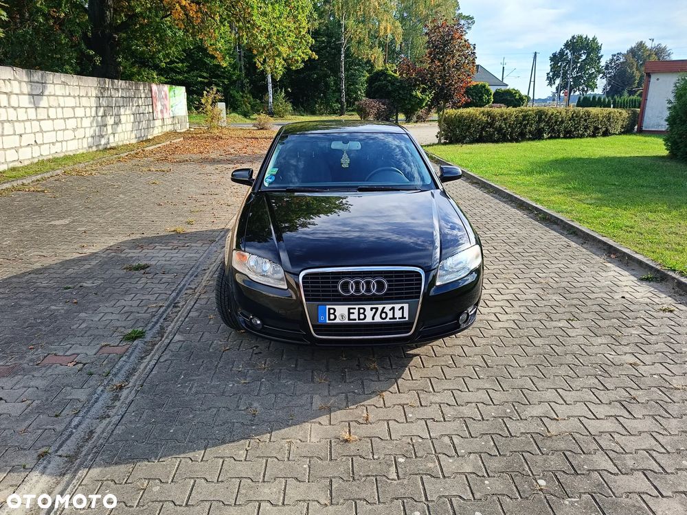 Audi A4 Limousine - 15