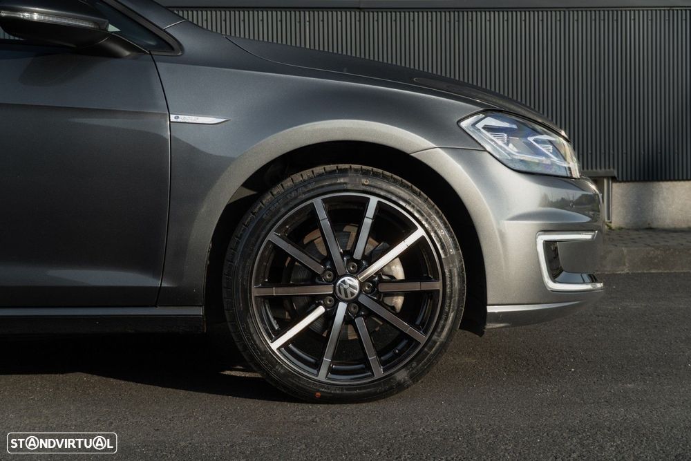 VW e-Golf AC/DC - 36