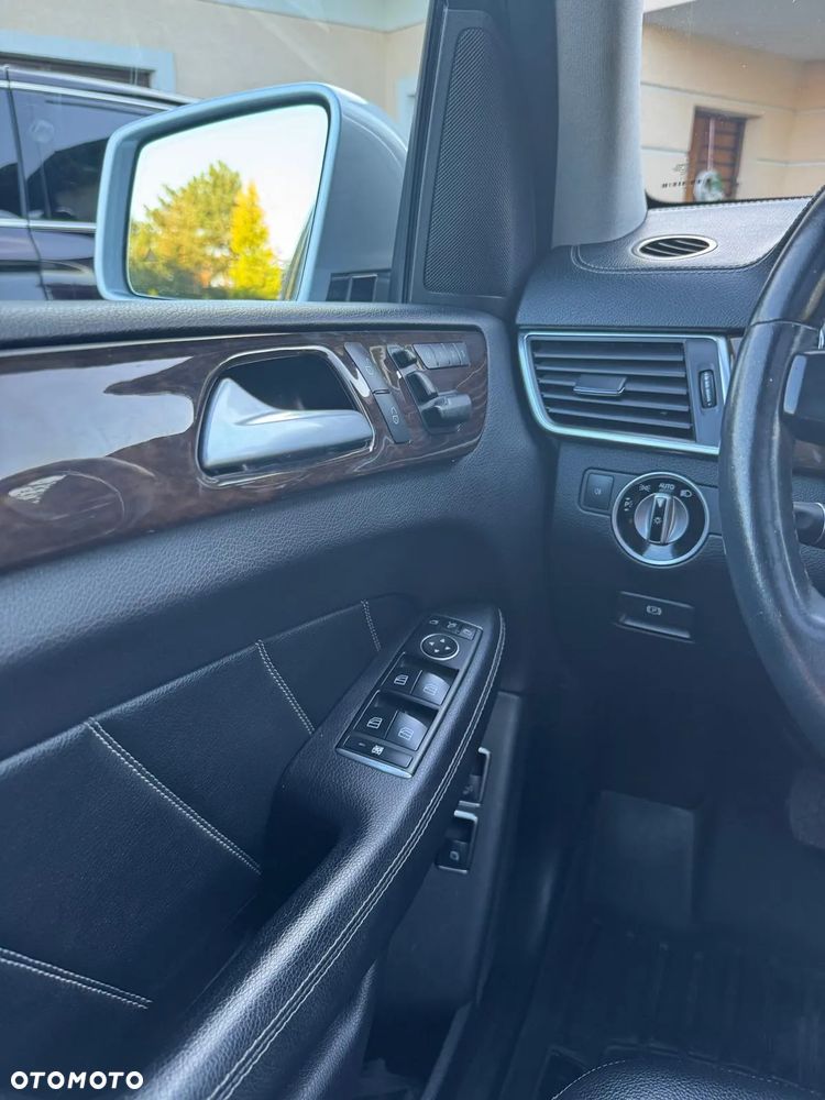 Mercedes-Benz GL 400 4Matic 7G-TRONIC - 20