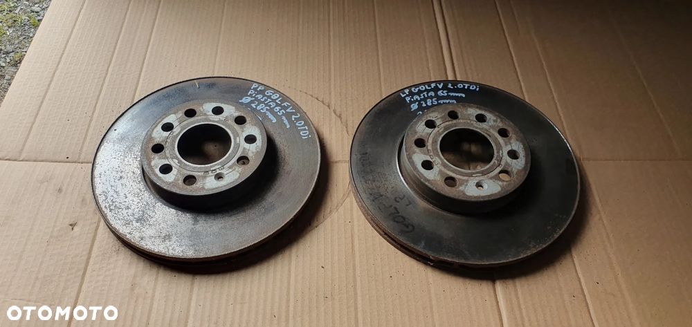Tarcze hamulcowe przód przednie VW Golf V - 1