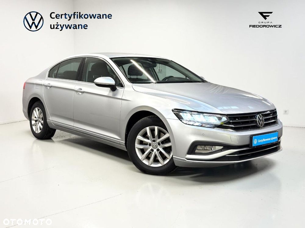 Volkswagen Passat - 14