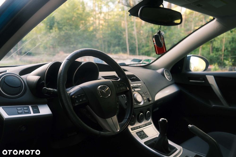 Mazda 3 2.0 Sport - 11