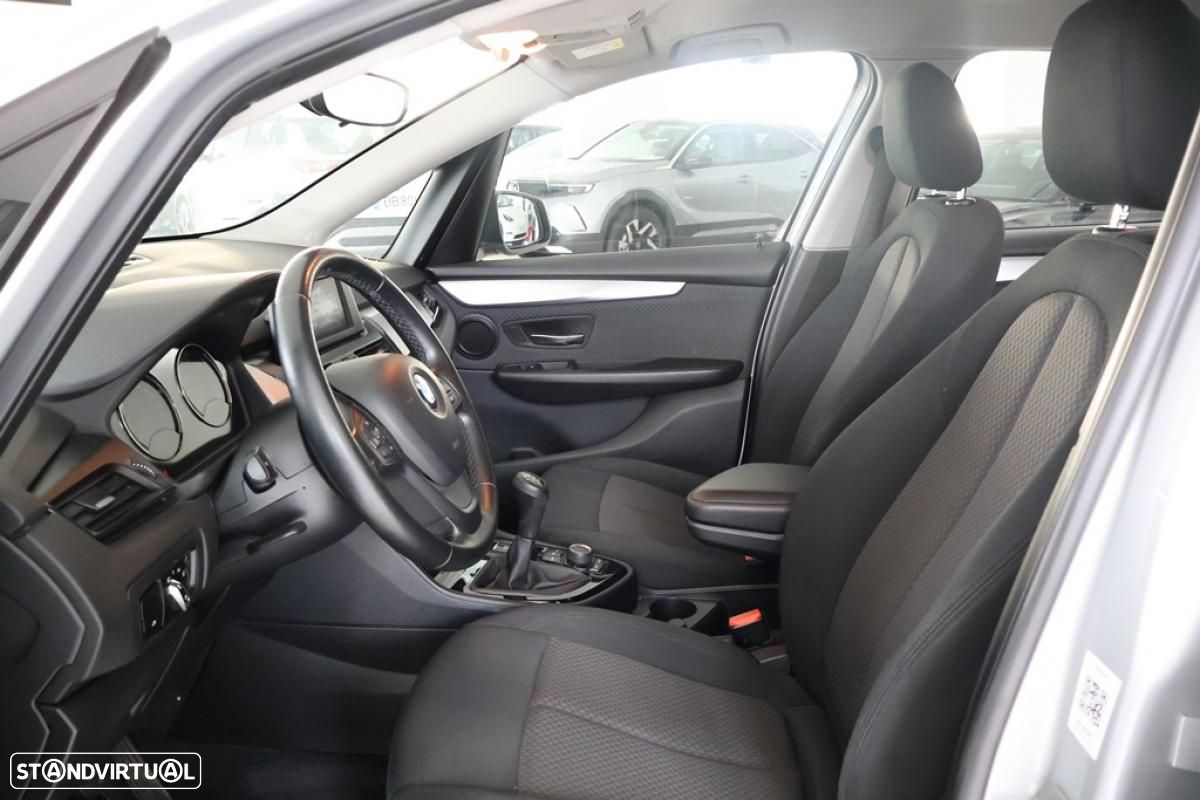 BMW 216 Active Tourer d Advantage - 10