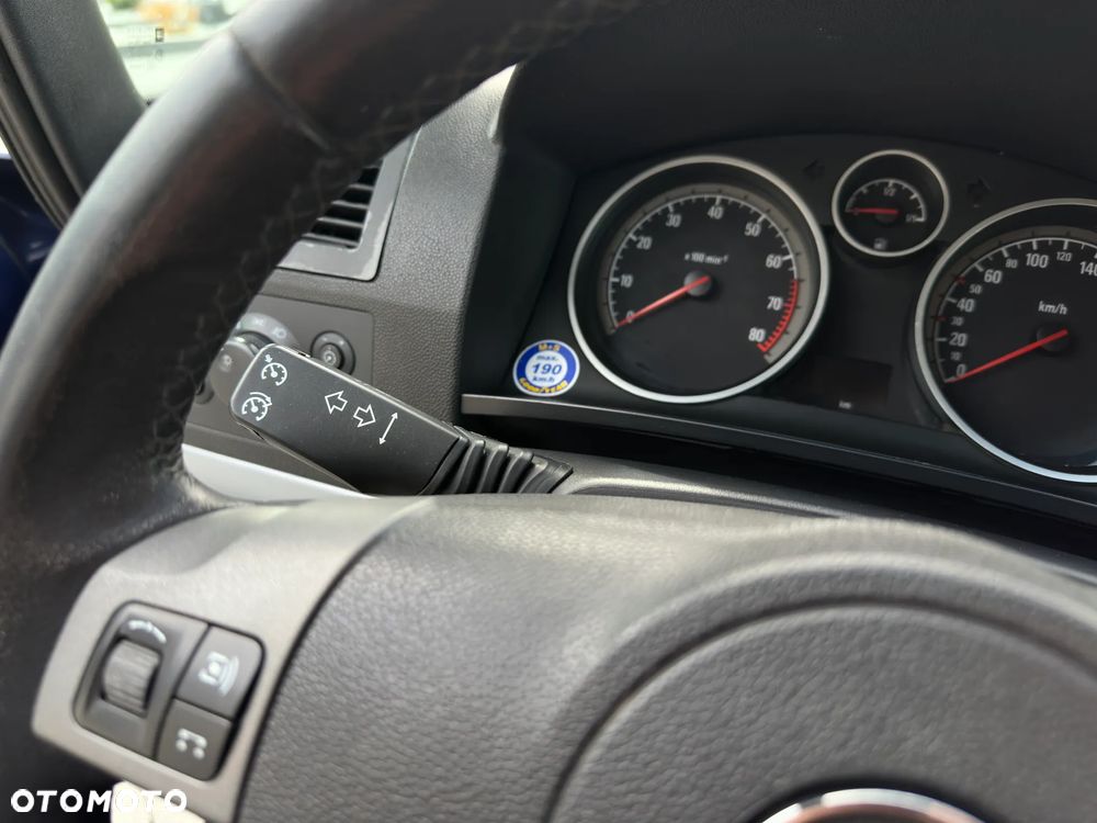 Opel Zafira 1.8 - 8