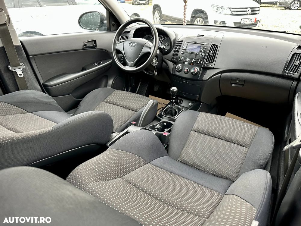 Hyundai i30 1.6 CRDi GLS COMFORT - 5