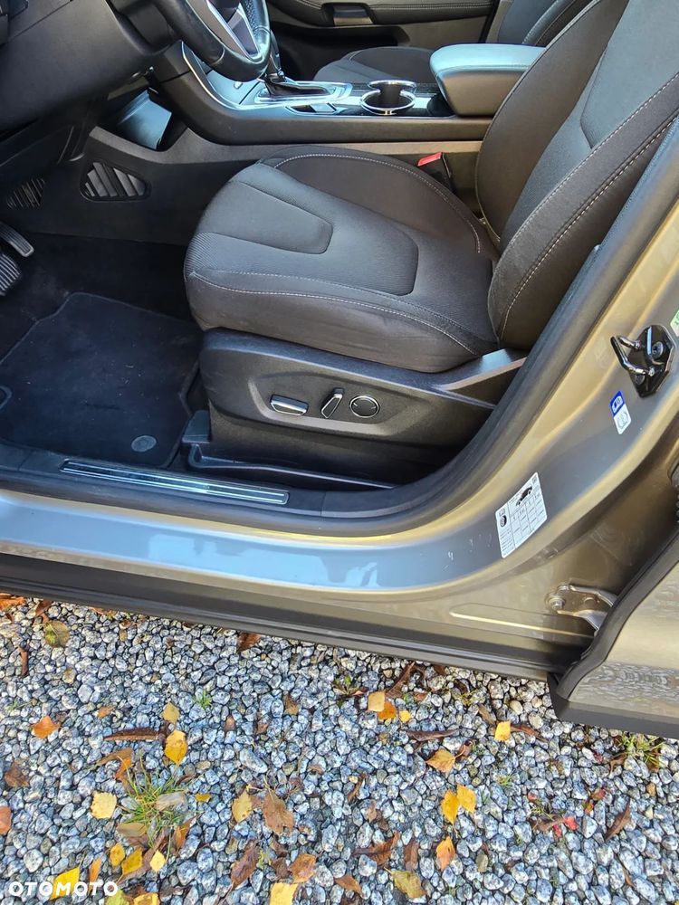 Ford S-Max 2.0 TDCi Titanium PowerShift - 21