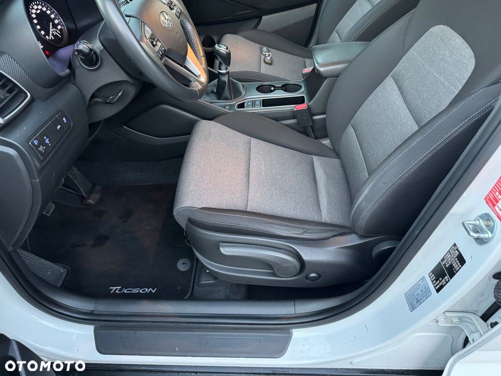 Hyundai Tucson - 16
