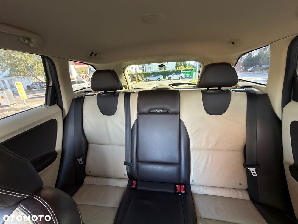 Volvo XC 60 - 23
