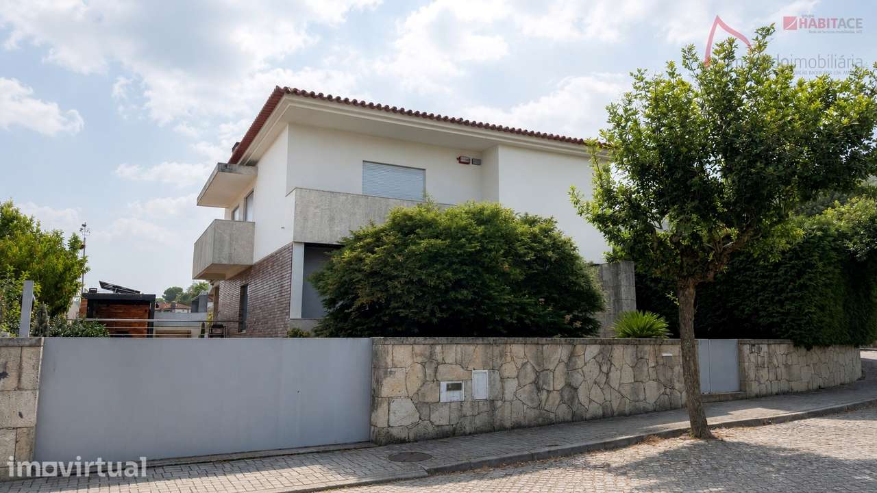Moradia Isolada T3 com Piscina em Adaufe, Braga - Grande imagem: 4/58