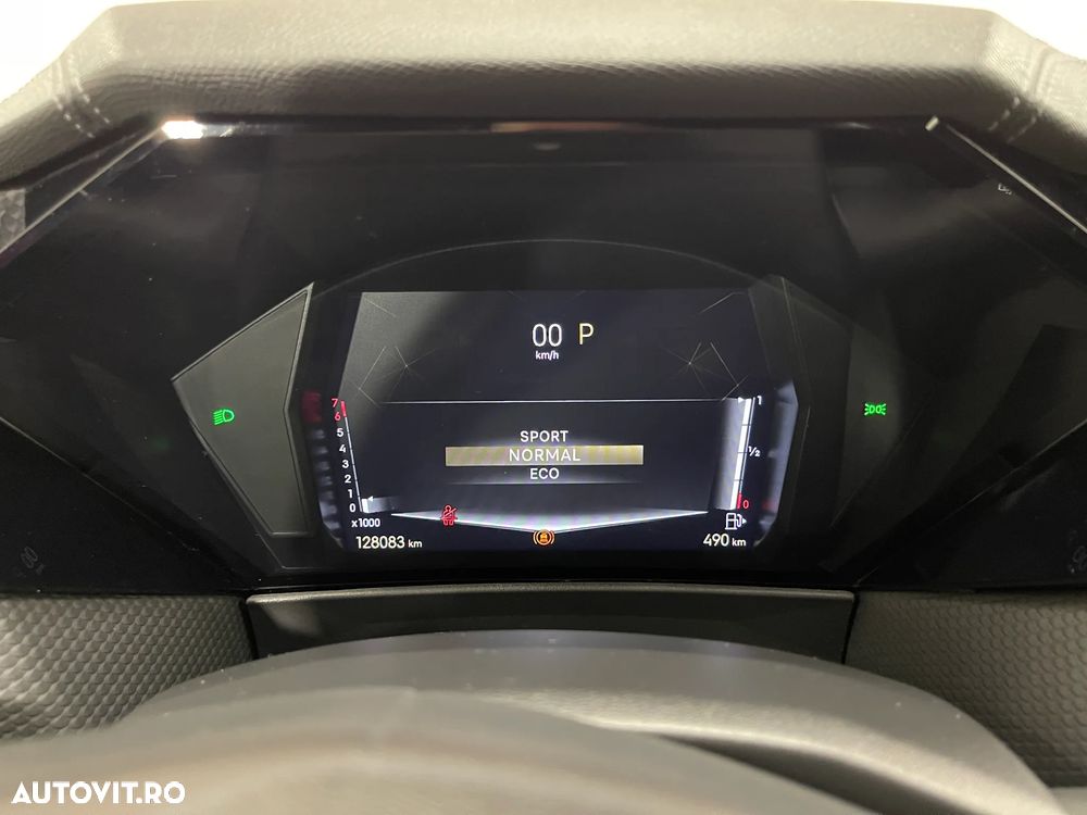 DS Automobiles DS 4 DS4 1.6 PureTech 180 S&S EAT8 RIVOLI - 35