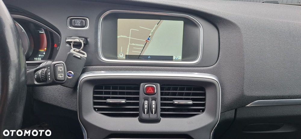 Volvo V40 D2 Momentum - 20