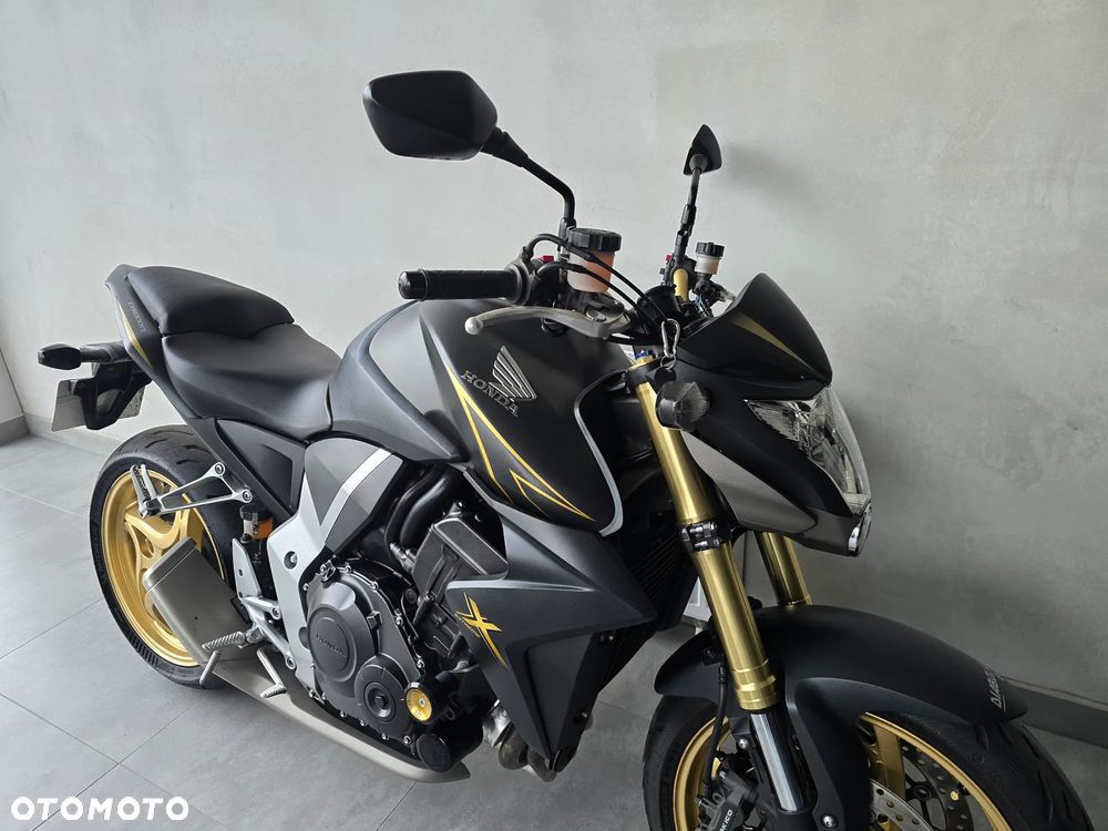 Honda CB - 23