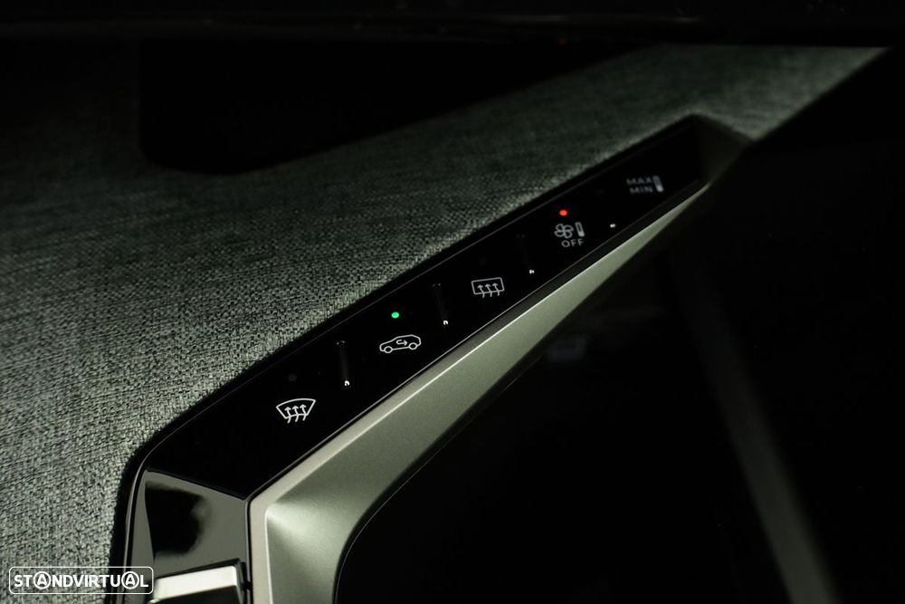 Peugeot 3008 1.2 Hybrid Allure e-DCS6 - 11