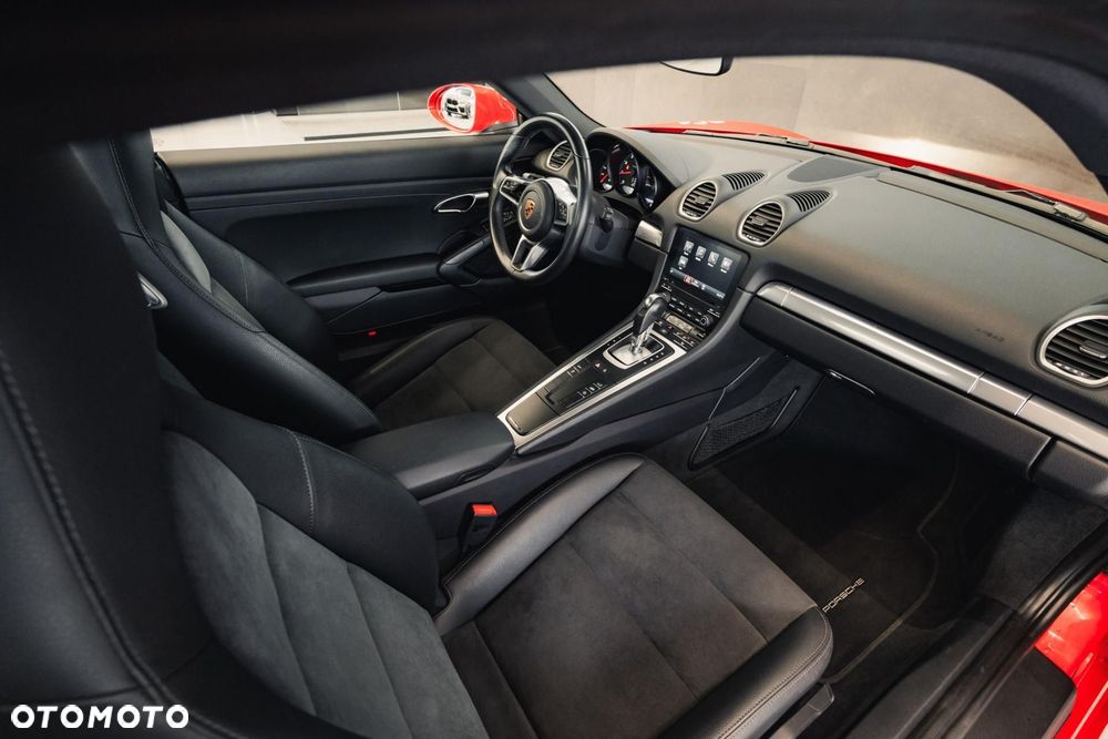Porsche 718 Cayman GPF PDK - 17