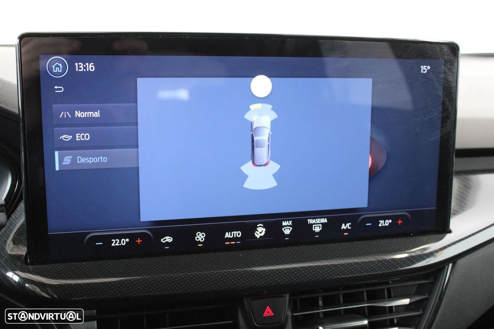 Ford Focus 1.0 EcoBoost MHEV ST-Line Style SIP - 28