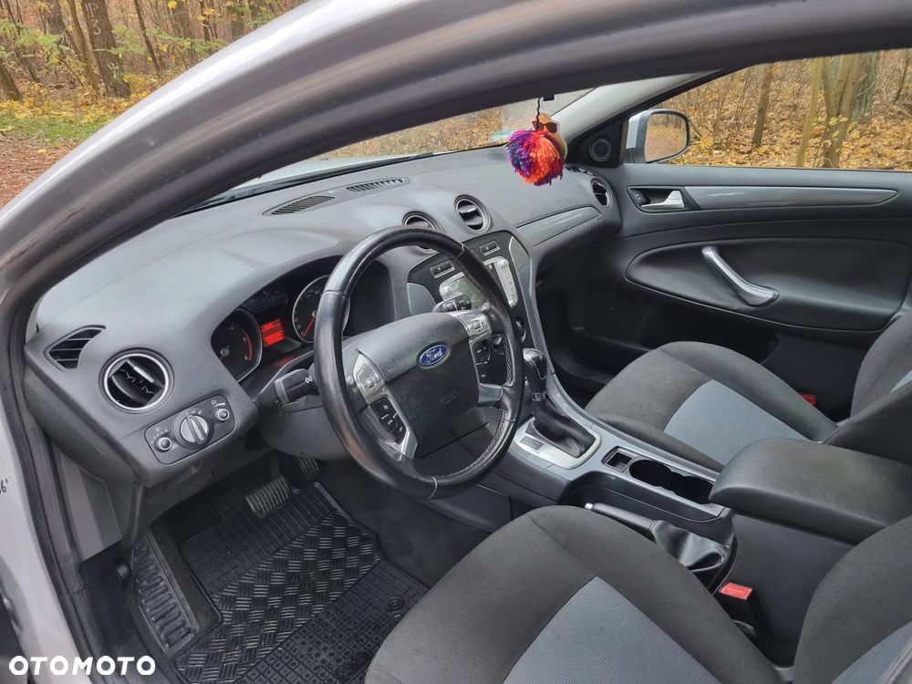 Ford Mondeo 2.0 TDCi Ambiente - 5