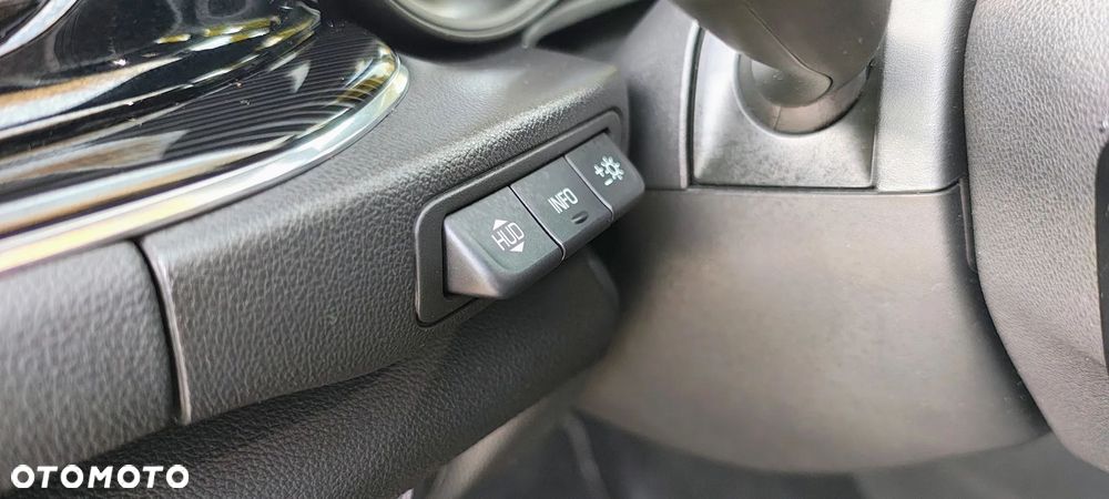 Opel Insignia 2.0 BiTrb D 4x4 Automatik Exclusive - 27