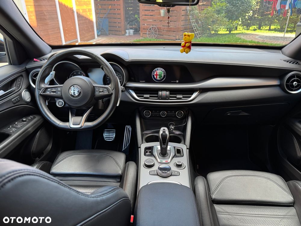 Alfa Romeo Stelvio - 7