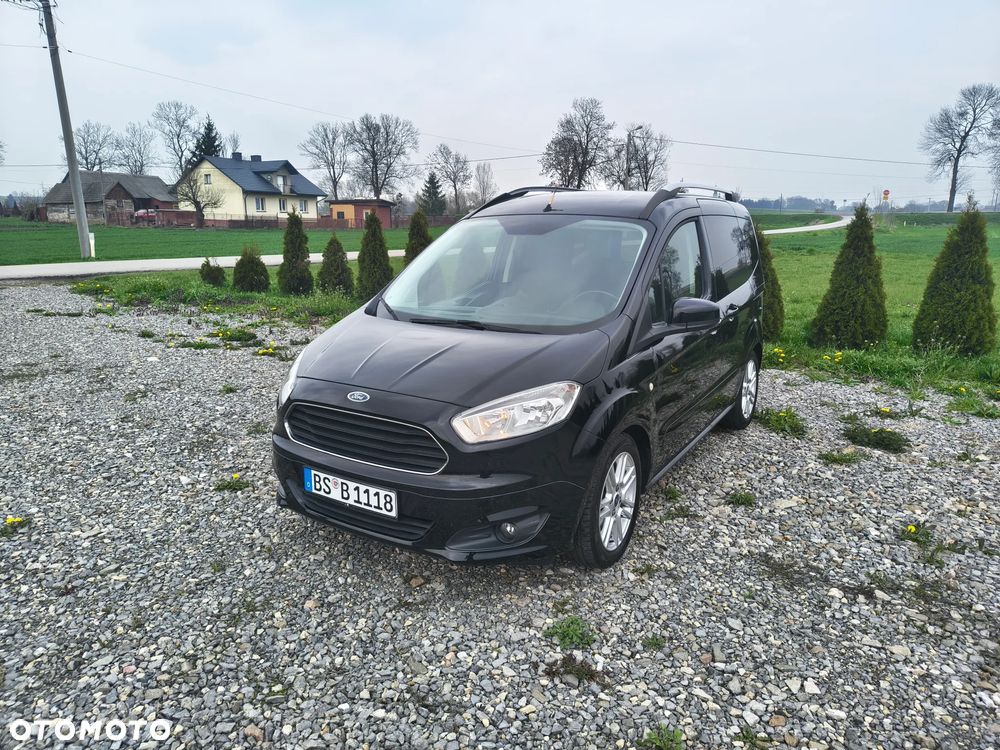 Ford Tourneo Courier 1.0 EcoBoost S&S Titanium - 9