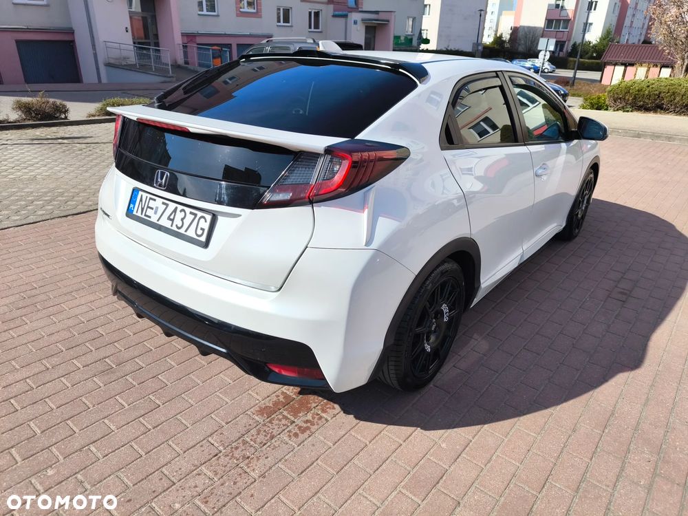 Honda Civic 1.8 i-VTEC Sport - 12