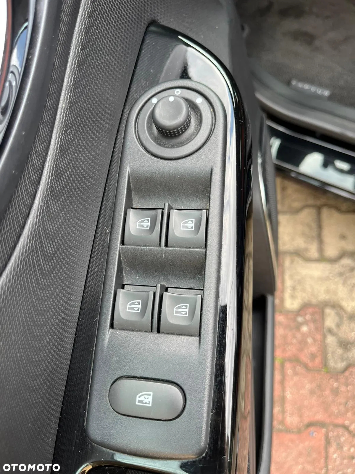 Renault Captur - 17