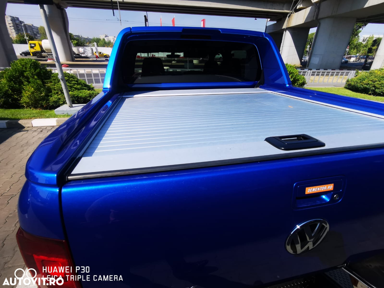 Volkswagen Amarok 3.0 TDI V6 4M Aventura Aut. - 3