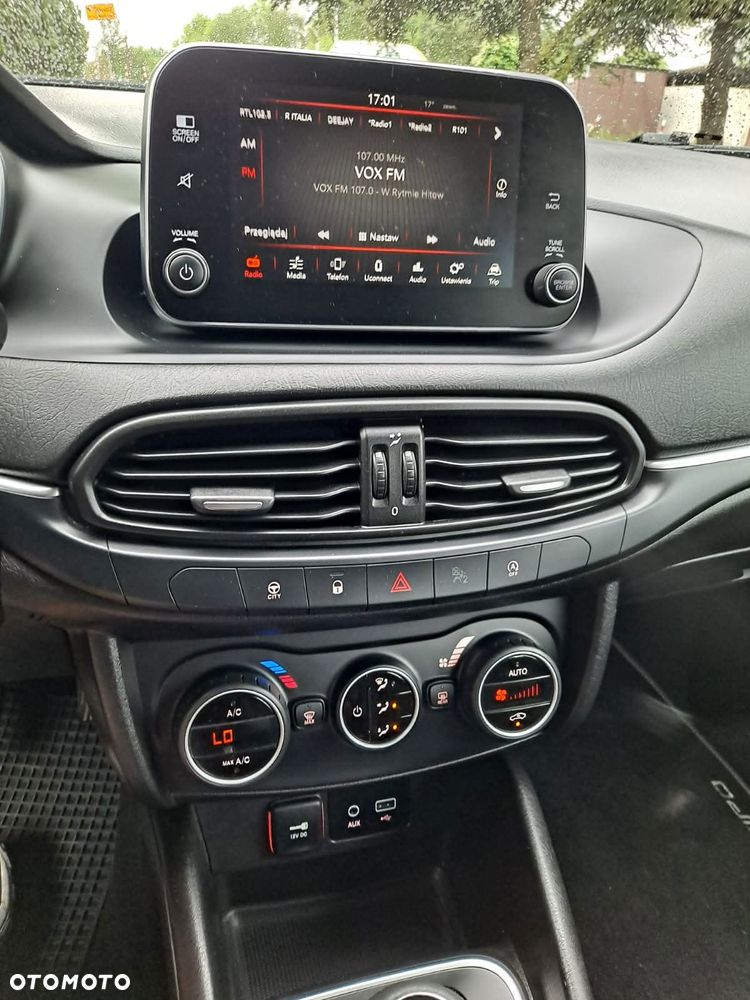 Fiat Tipo 1.6 MultiJet 16v Lounge - 14
