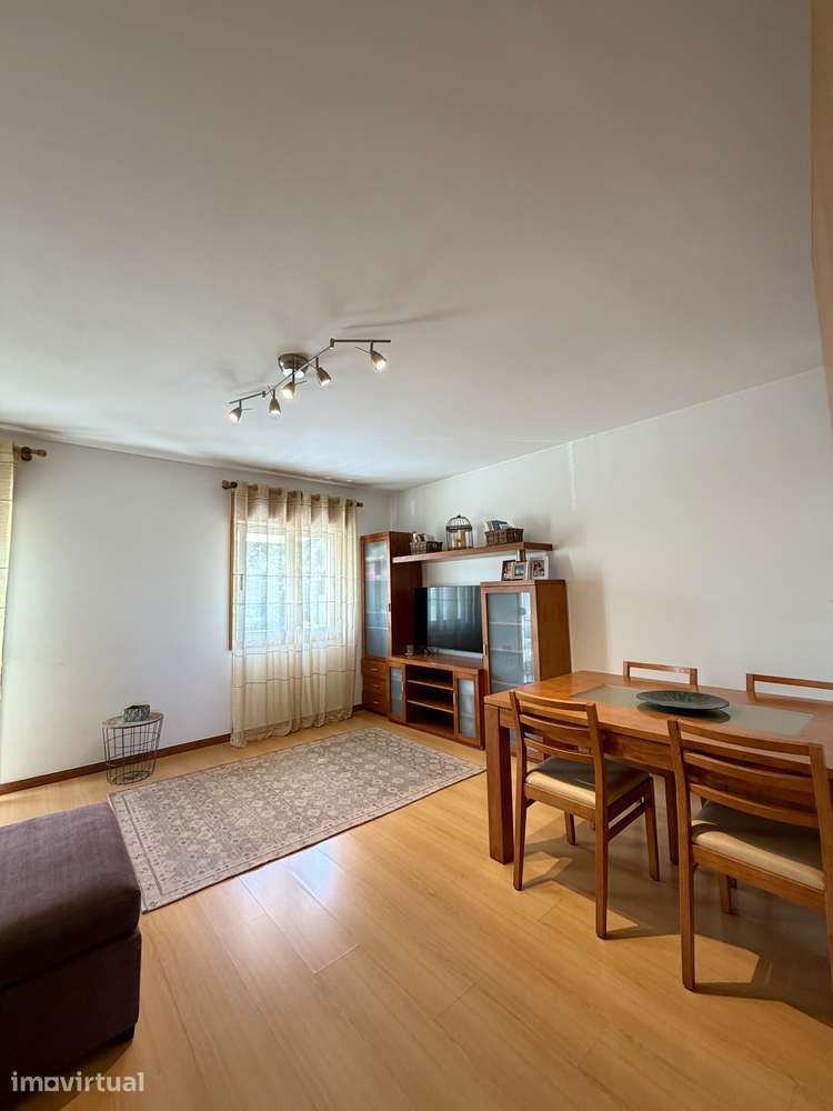 Andar-Moradia T2+Terreno+Garagem+Arrumos - Grande imagem: 2/20