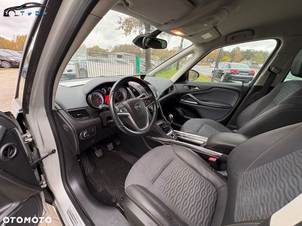 Opel Zafira 1.4 T Cosmo EcoFLEX S&S EU6 - 14