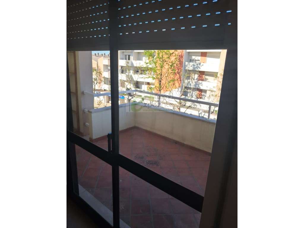 Apartamento T4 em Torres Novas junto ao LIDL - Grande imagem: 5/19