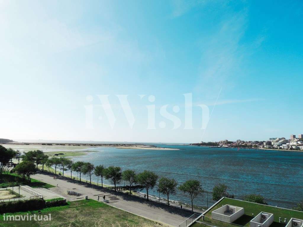 Apartamento com 3 quartos, varandas e vista rio em Vila Nova de Gaia - Grande imagem: 3/47