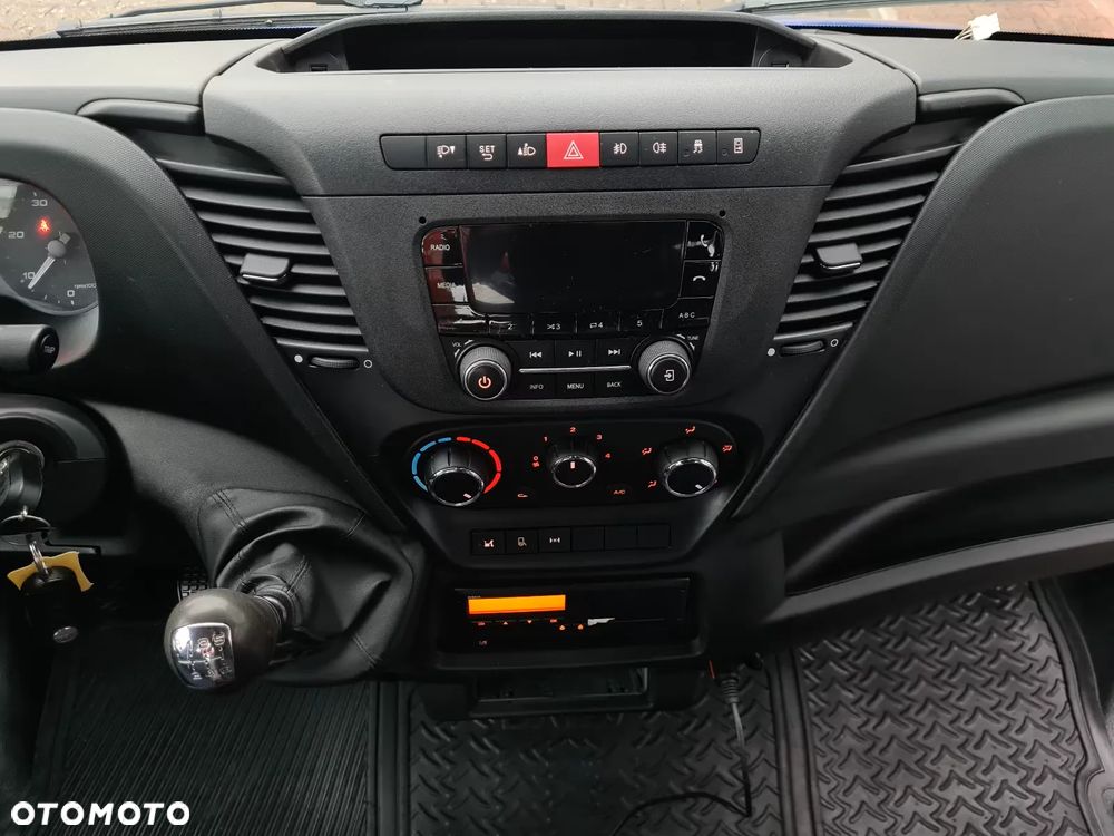 Iveco DAILY 70c18 72c18 dmc 7200kg WYWROTKA kiper Miller HDS / Dzwig/ Żuraw FASSI f40 RADIO// BLOKADA MOSTU// IGŁA jak nowy - 14