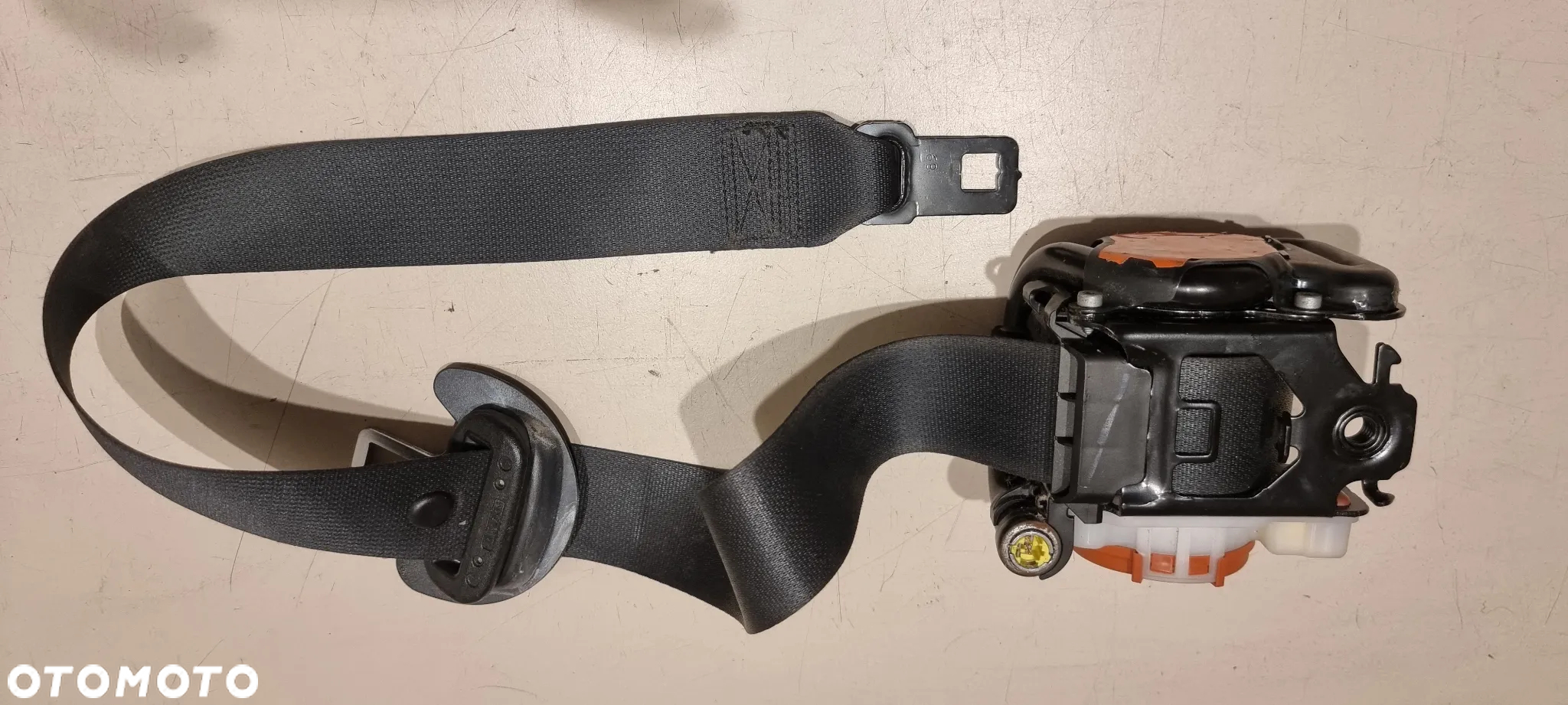 Pas bezpieczeństwa przód prawy NISSAN QASHQAI J11 LIFT '16-'19 - 2