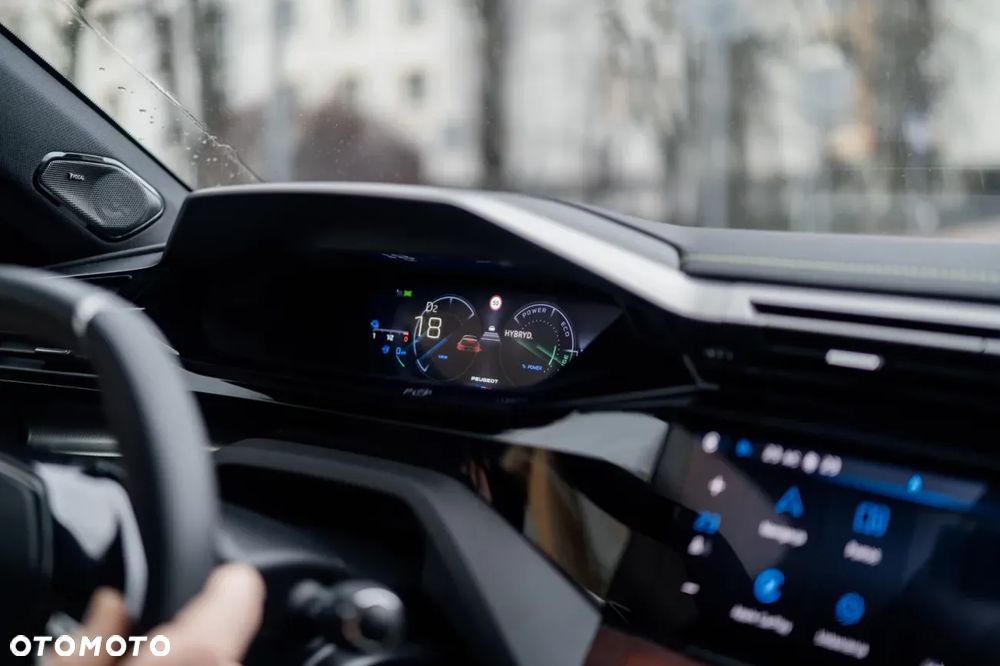 Peugeot 408 1.6 Plug-In Hybrid 225 GT E-DCS7 - 6