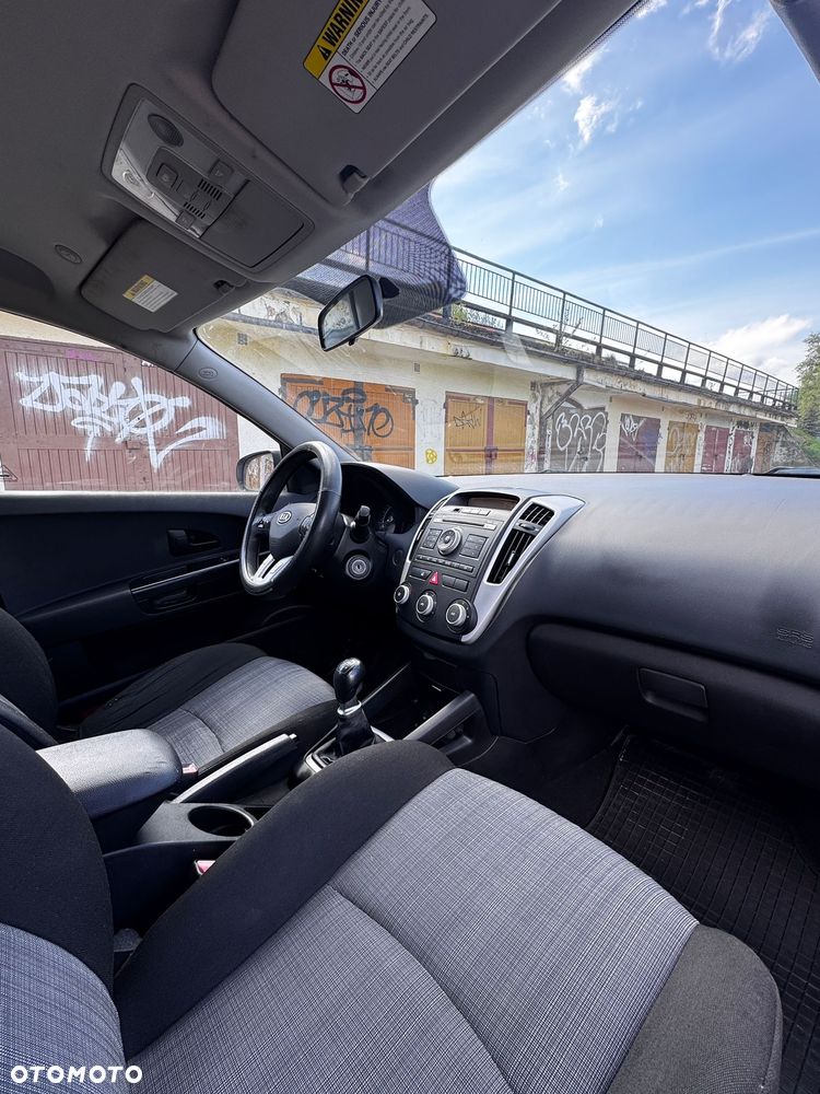 Kia Ceed 1.6 Comfort - 10