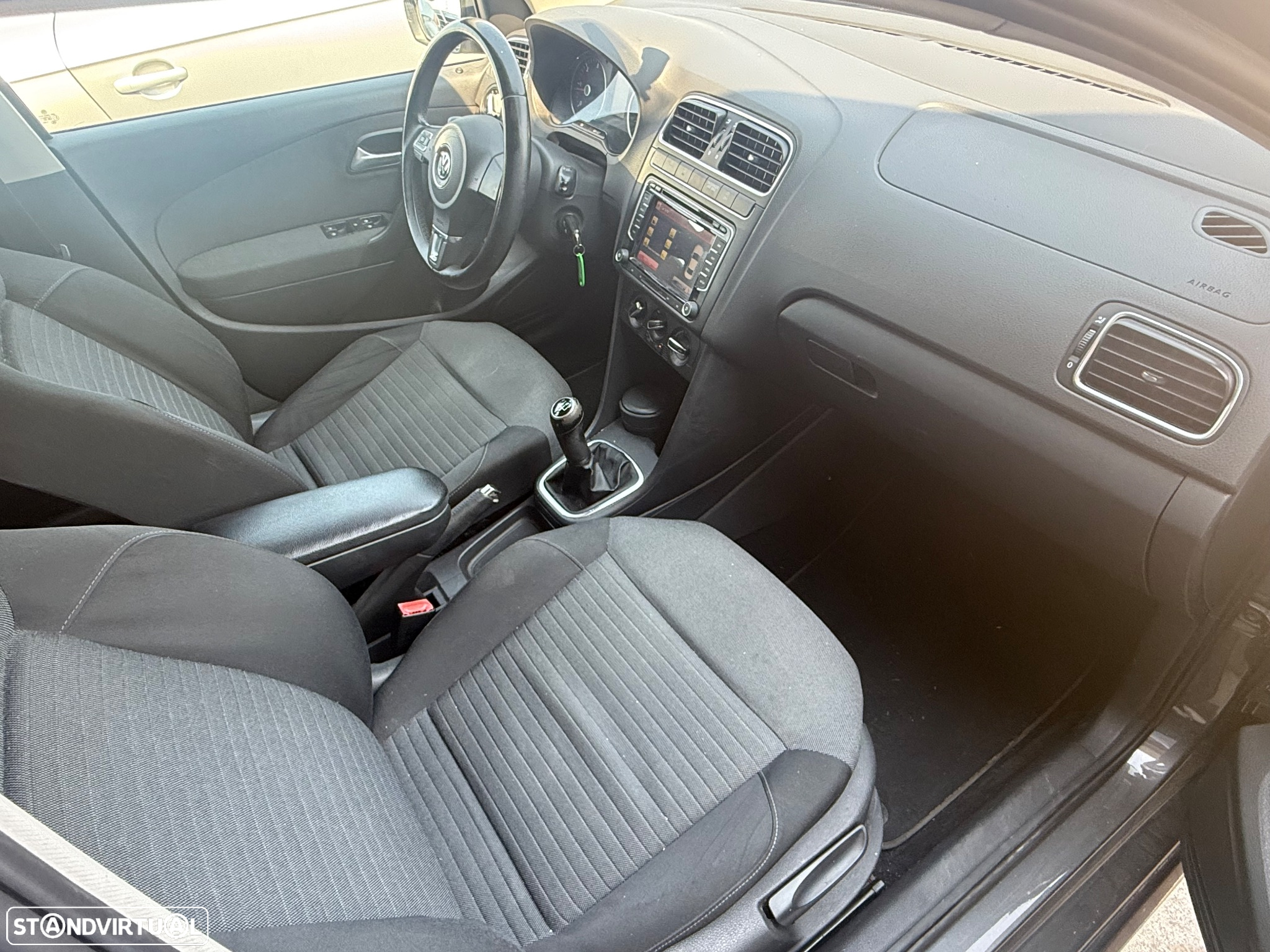 VW Polo 1.6 TDI Highline - 9